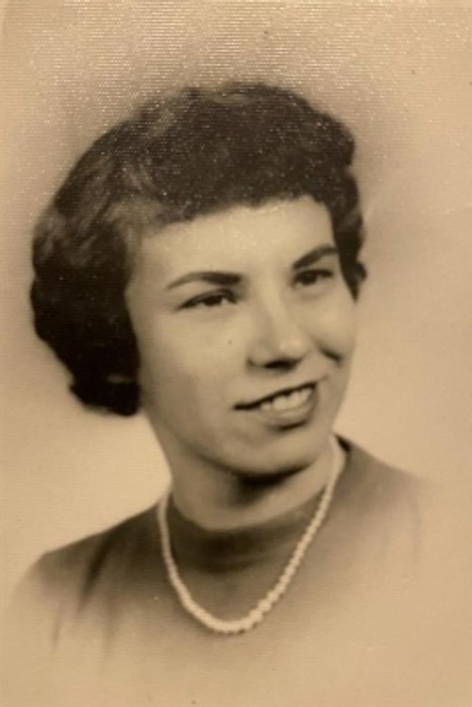 Gretchen Gertrude Wyzanowski Profile Photo