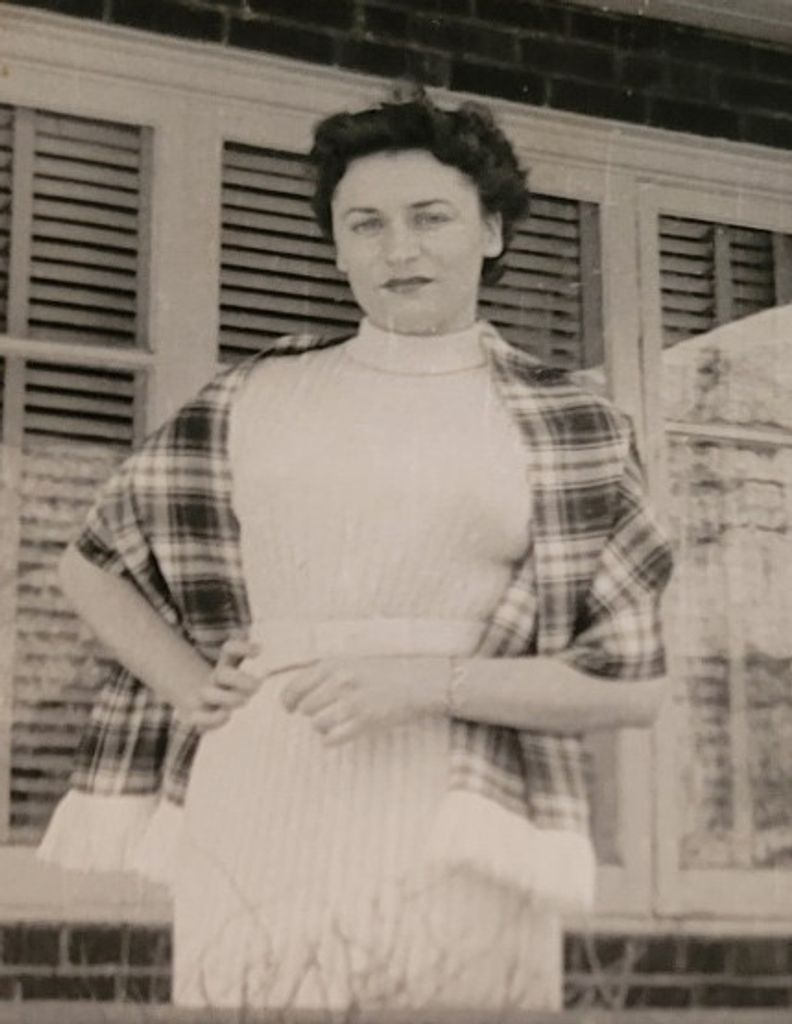"Doris" Maria Dolores (Wismayer)  Campbell