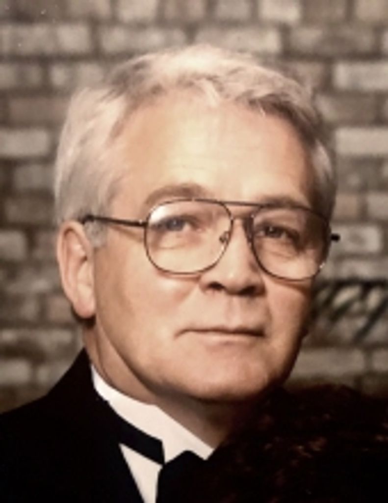 Thomas H. Siebold Profile Photo