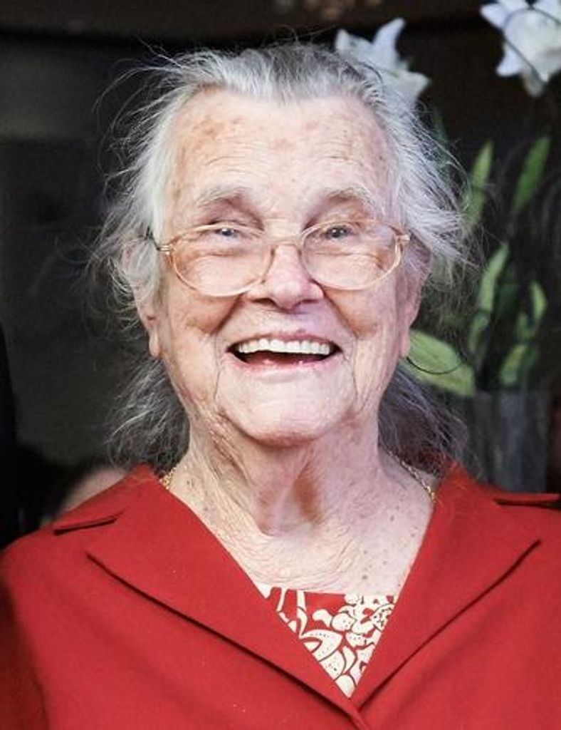 Hallie Herald Profile Photo