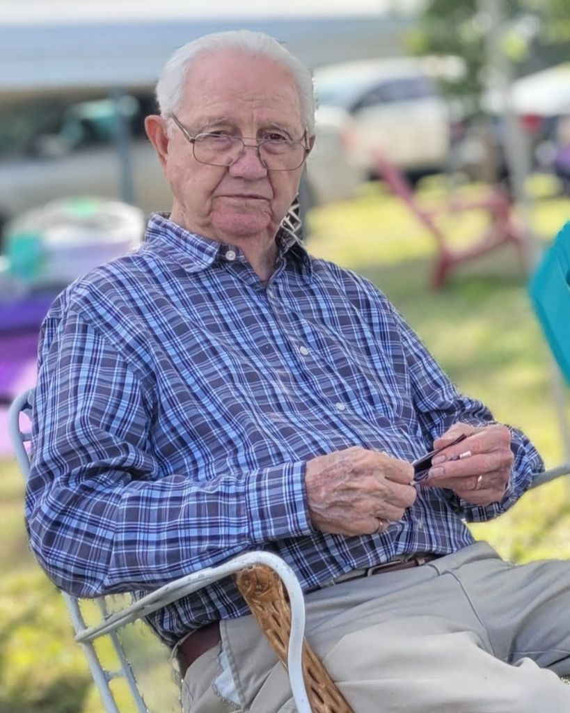 T.L. Kennedy Profile Photo