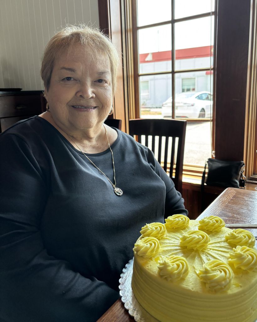 Graciela "Graci" Vera Hill