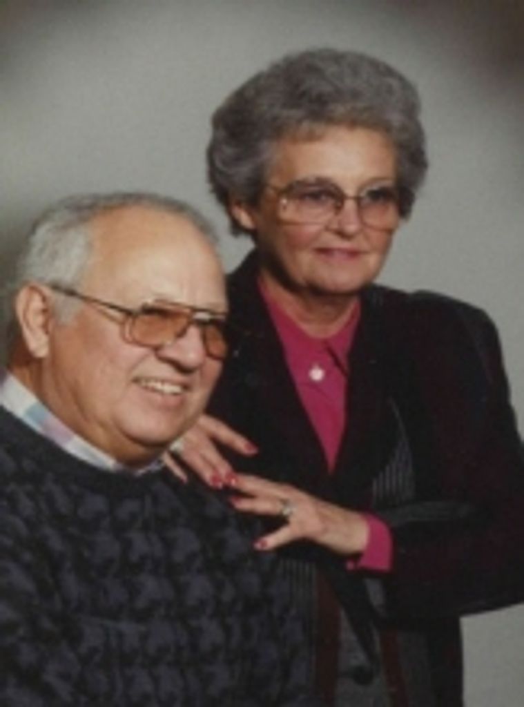 Joan Leonard 'Josie' Straub