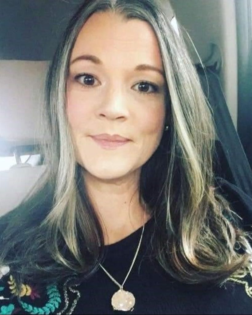 April Crunkleton Ray Profile Photo