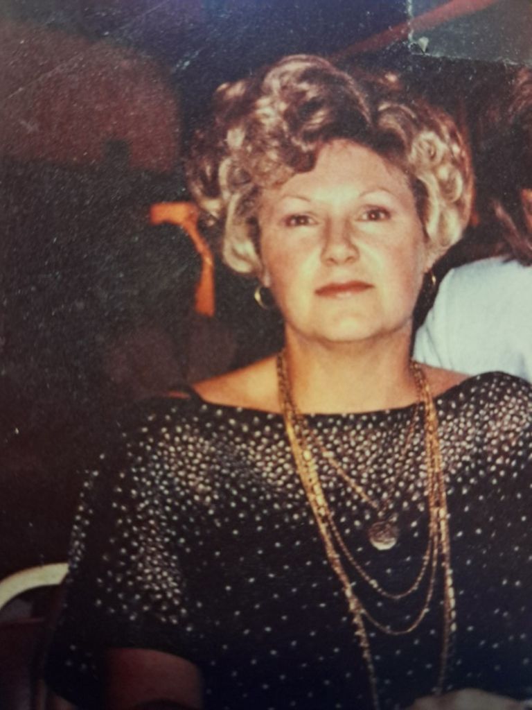 Sharon Lynn (Taylor)  Combs