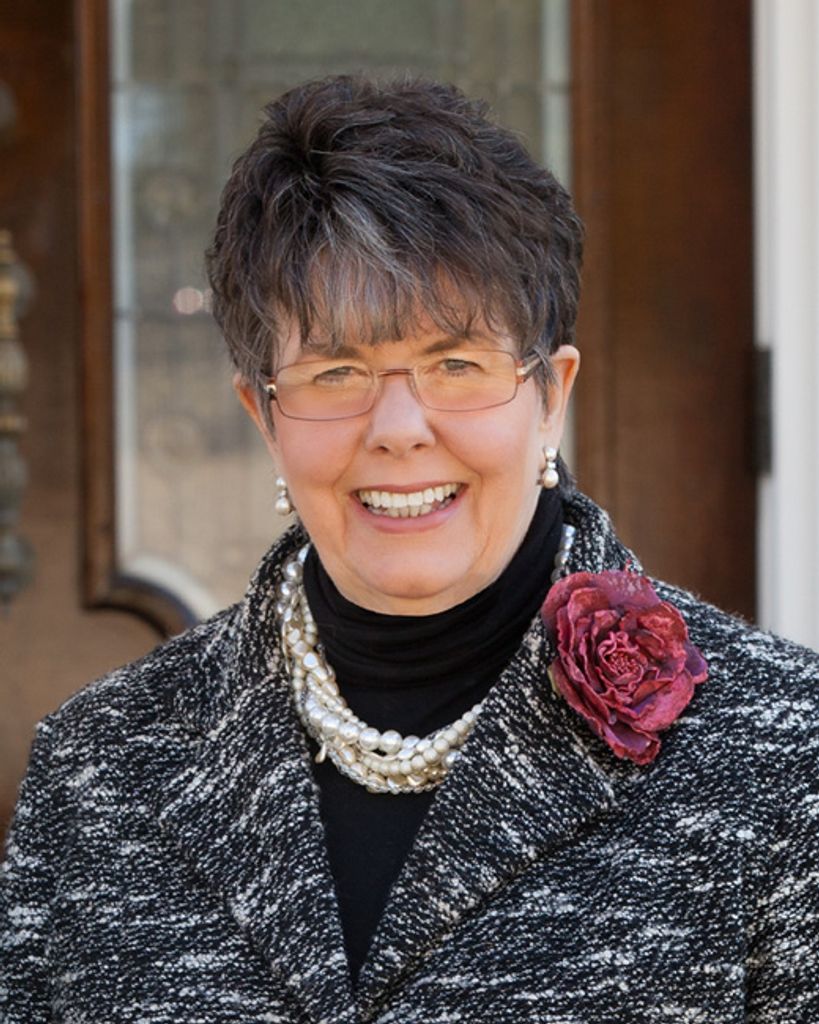 Barbara A Carlisle (Fischer)