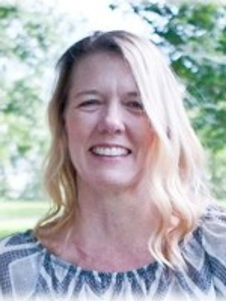 Renee  Lynn Mathis