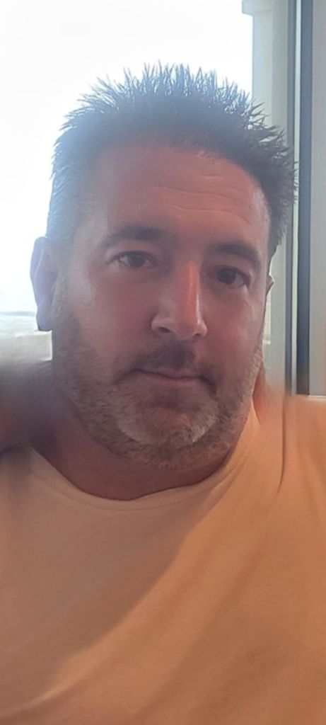 Robert Lyon Profile Photo