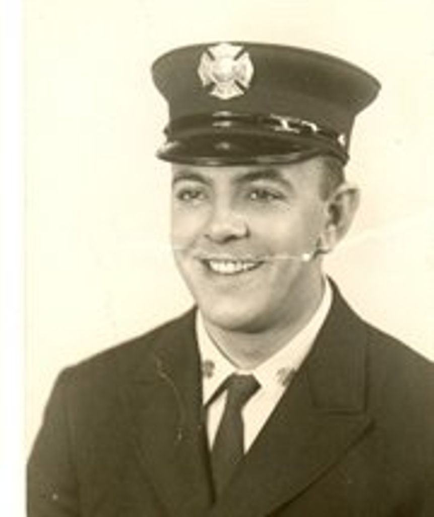Kenneth  Kapson