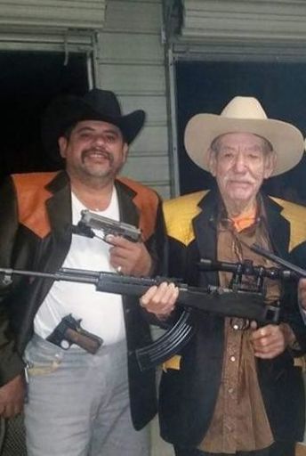 Armando Hinojosa photo gallery thumbnail 1 of 47