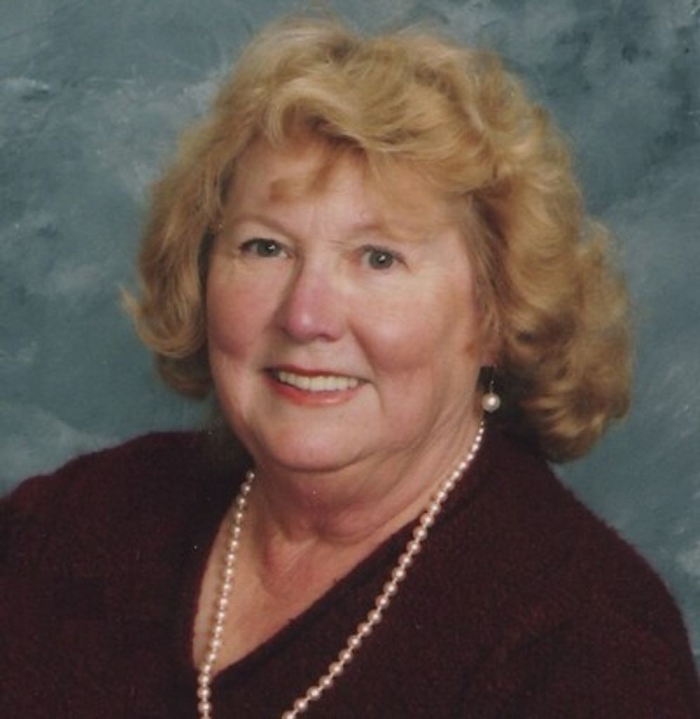 Elizabeth Ries Profile Photo