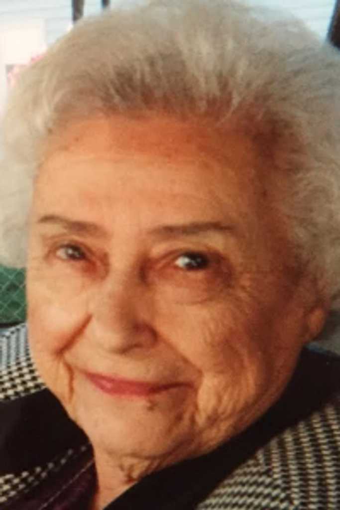 Beatrice Medeiros