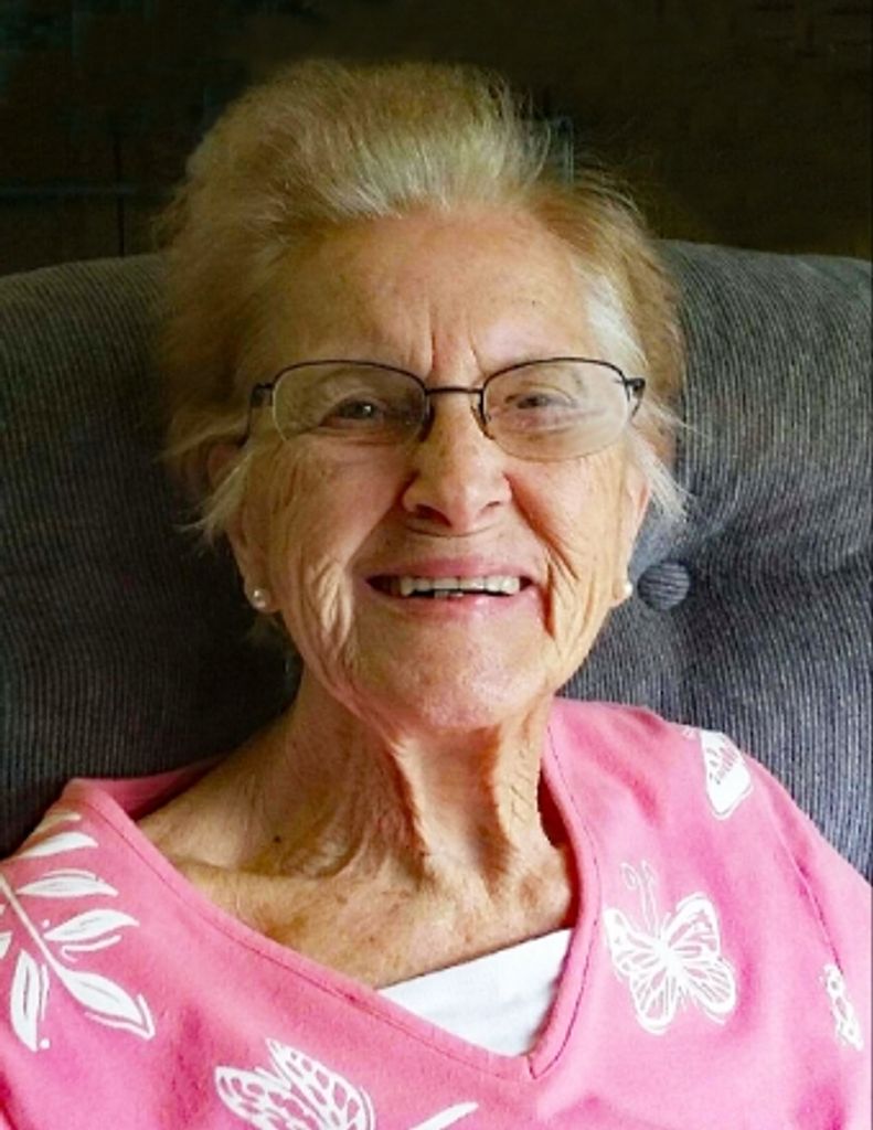 Joyce  Lynch Profile Photo