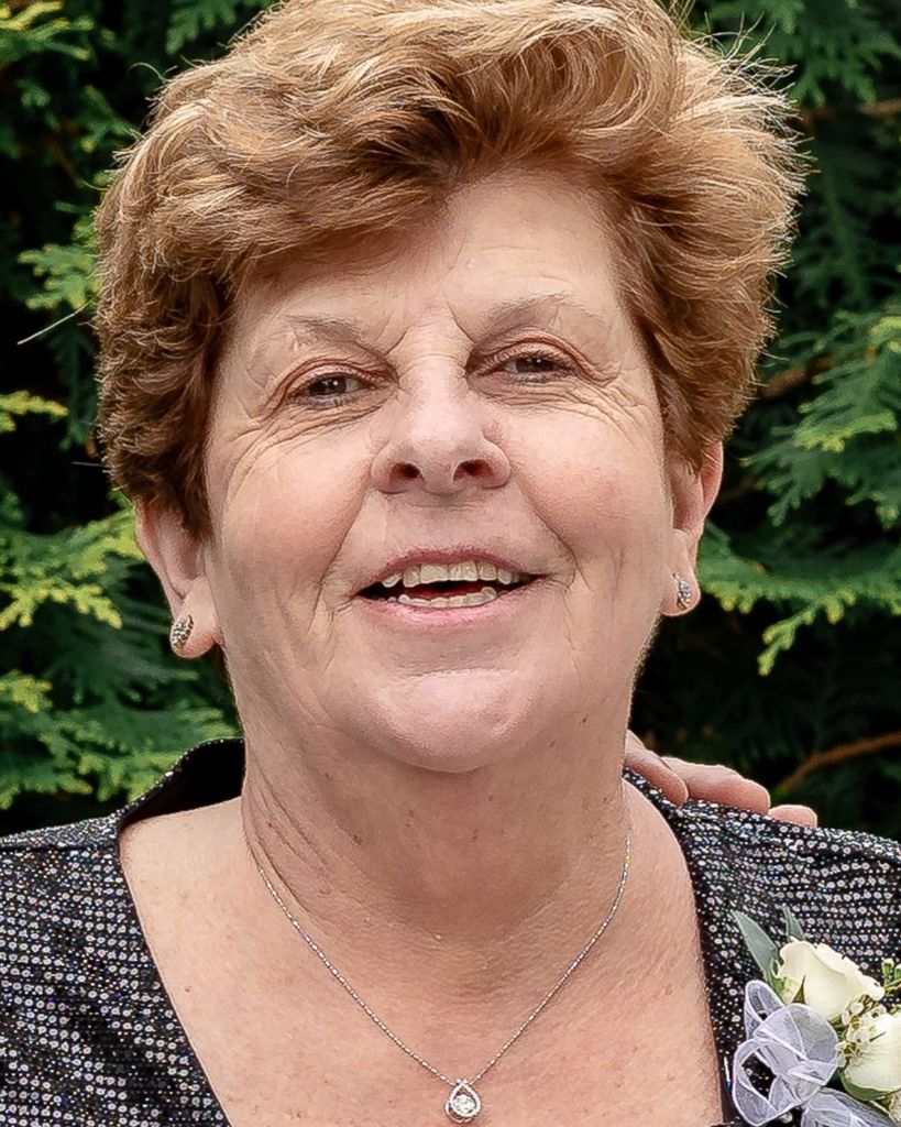 Lisa A. (Romaine) Parmaxides Profile Photo