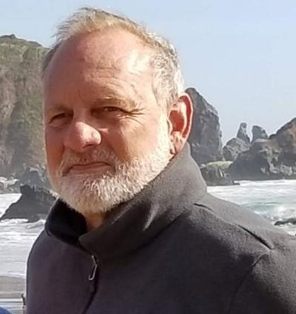 Michael Scott Weller Profile Photo