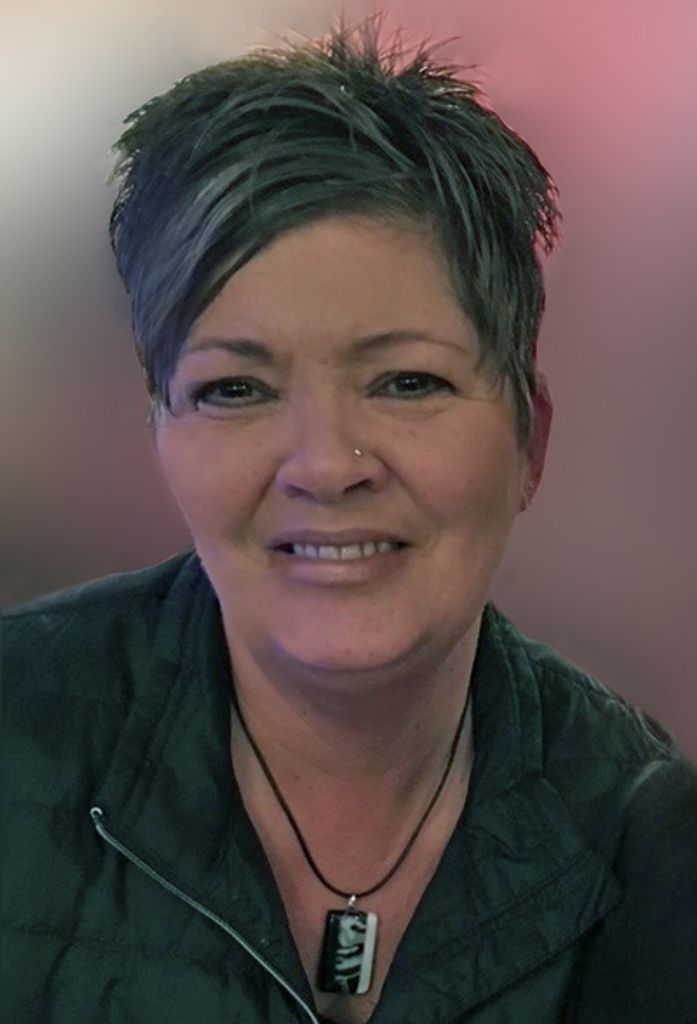 Roxy Kelly Profile Photo