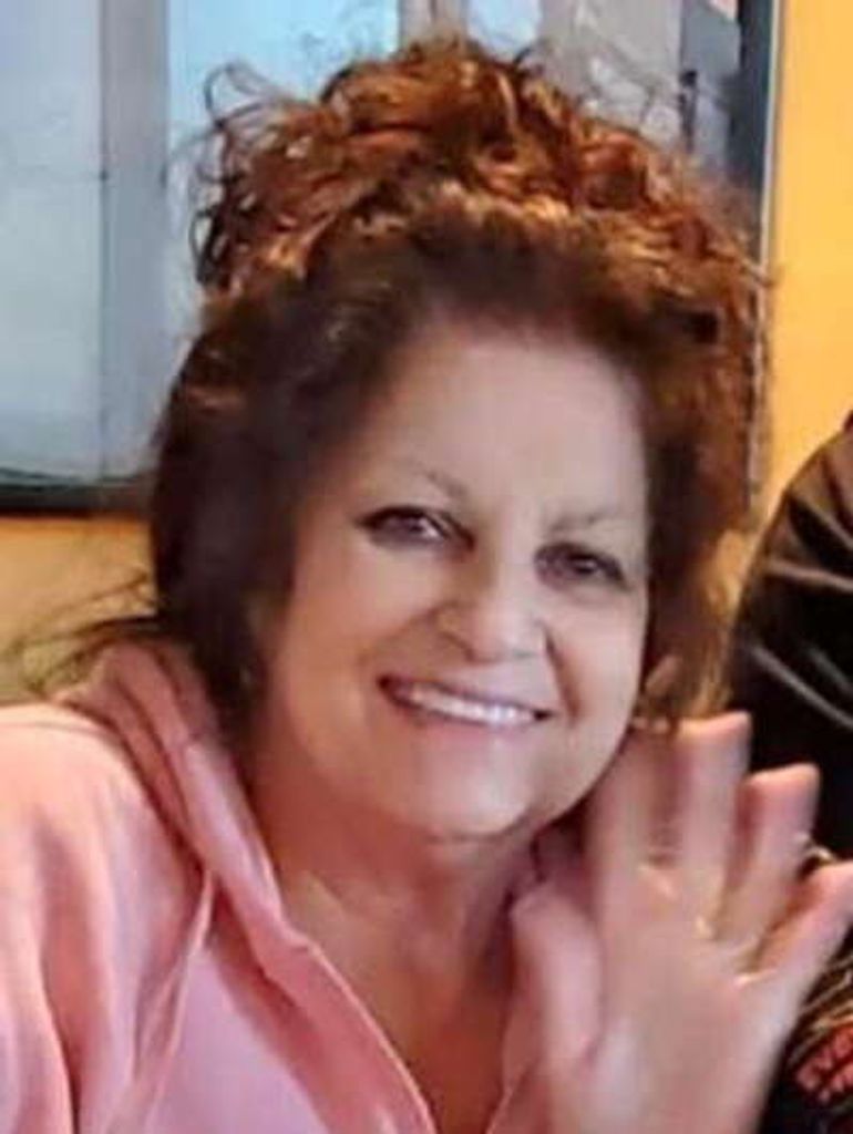 Darlene Russell Profile Photo