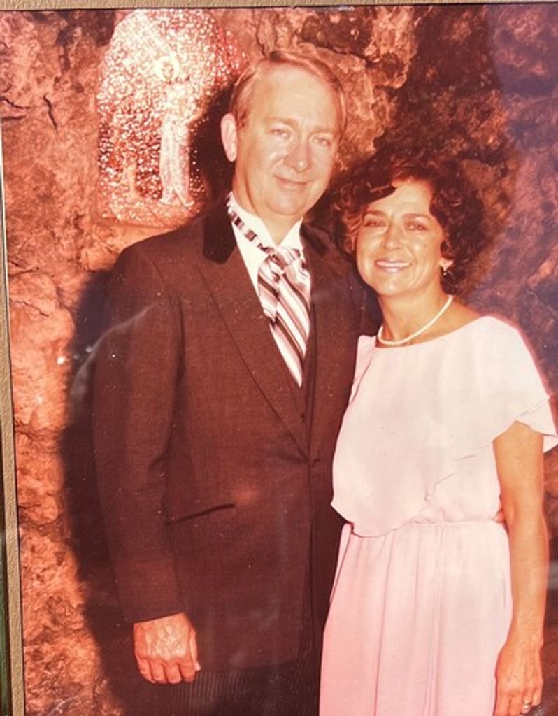 Tom & Shirley Cox Profile Photo