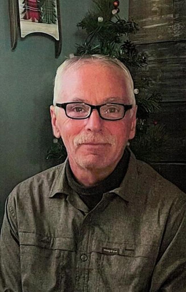 Christopher James Sampson Profile Photo