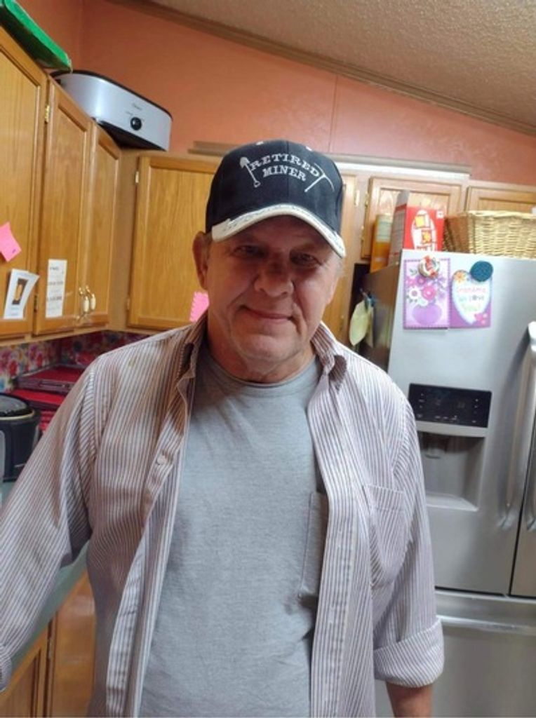 Michael Glenn Combs Profile Photo