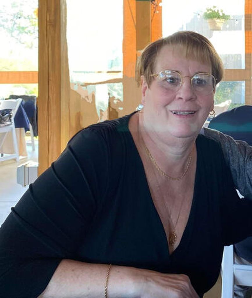 Mary Anne Wallace Profile Photo