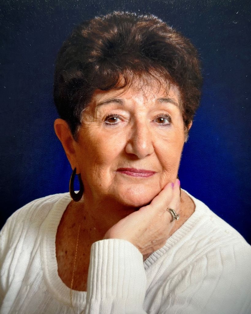 Amelia M Zabinski