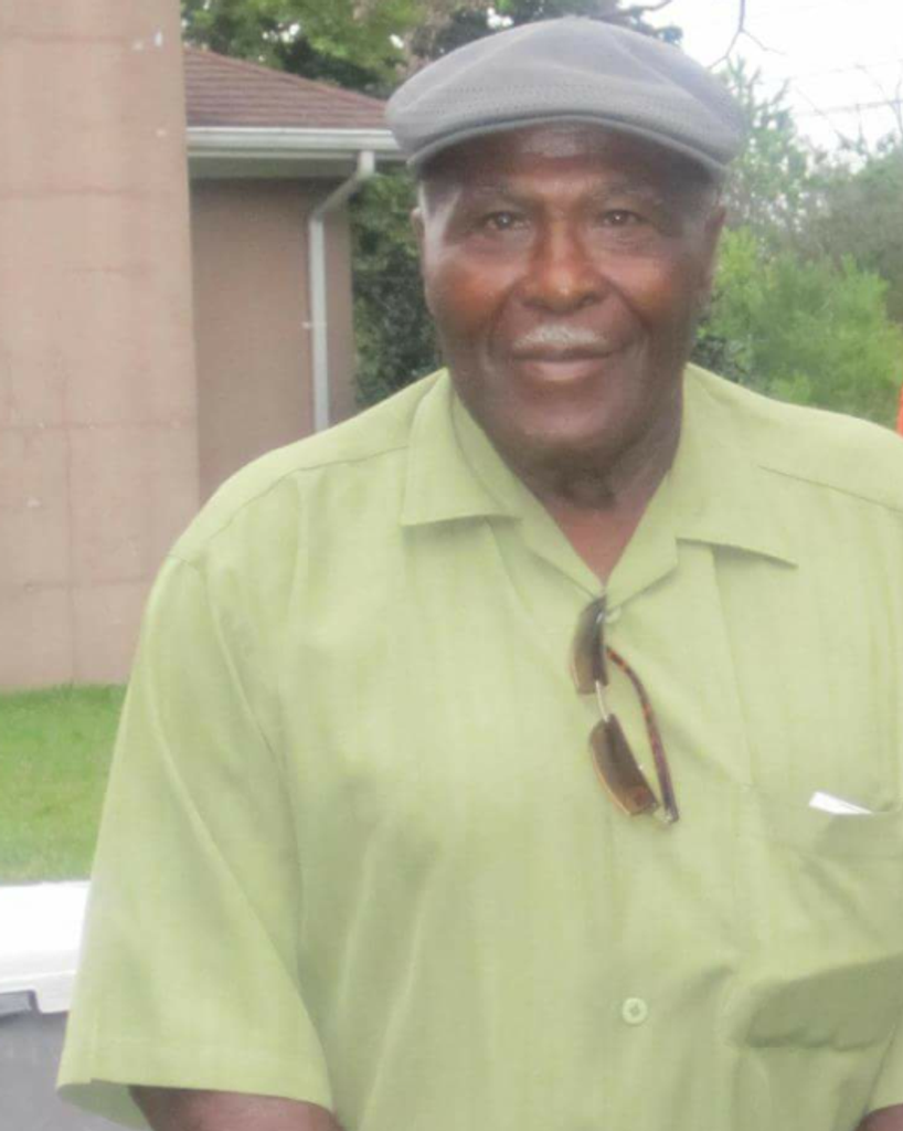 Ezell Hunter Profile Photo