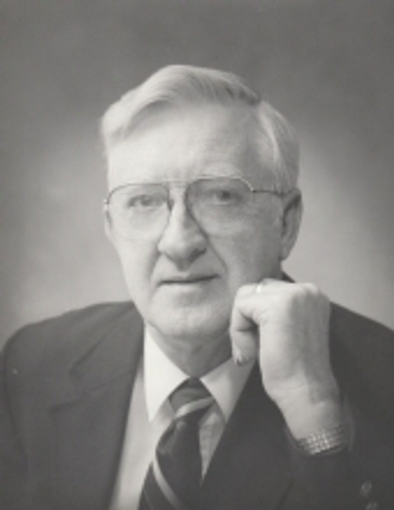 Doyle Louis Davenport Profile Photo