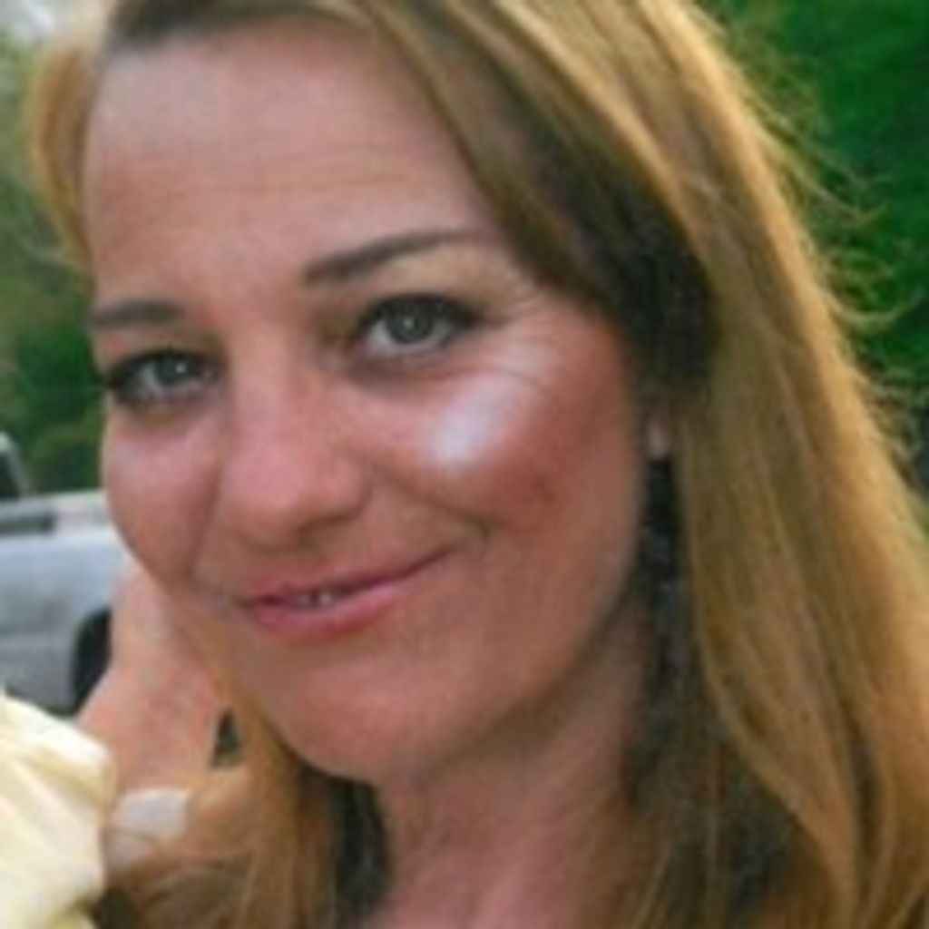 Beth Casas