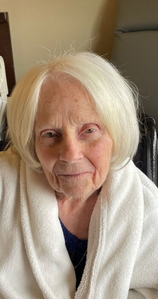 Mona Lee (Dennis)  Craig