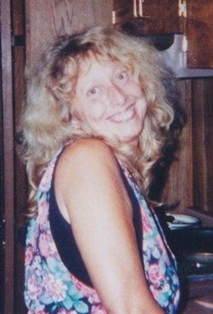 Elizabeth ''Liz'' Ann Rowe