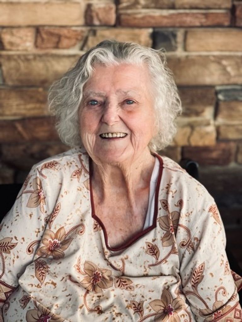 Vesta "Ruth" (Seeker)  Hoisington Profile Photo