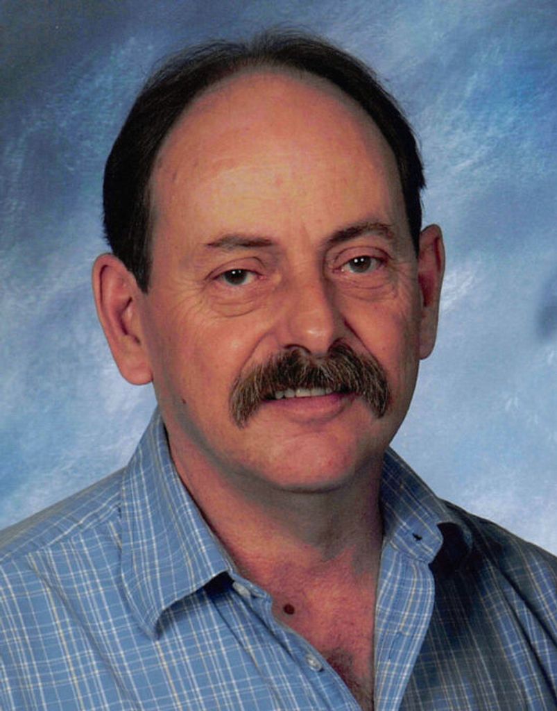 Daniel E Moore Profile Photo