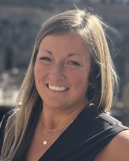 Nicole Christine (Wuestenhagen) Brasser's obituary image
