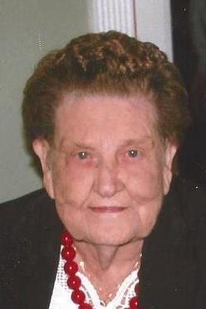 Macy Wiggins Lewis Profile Photo