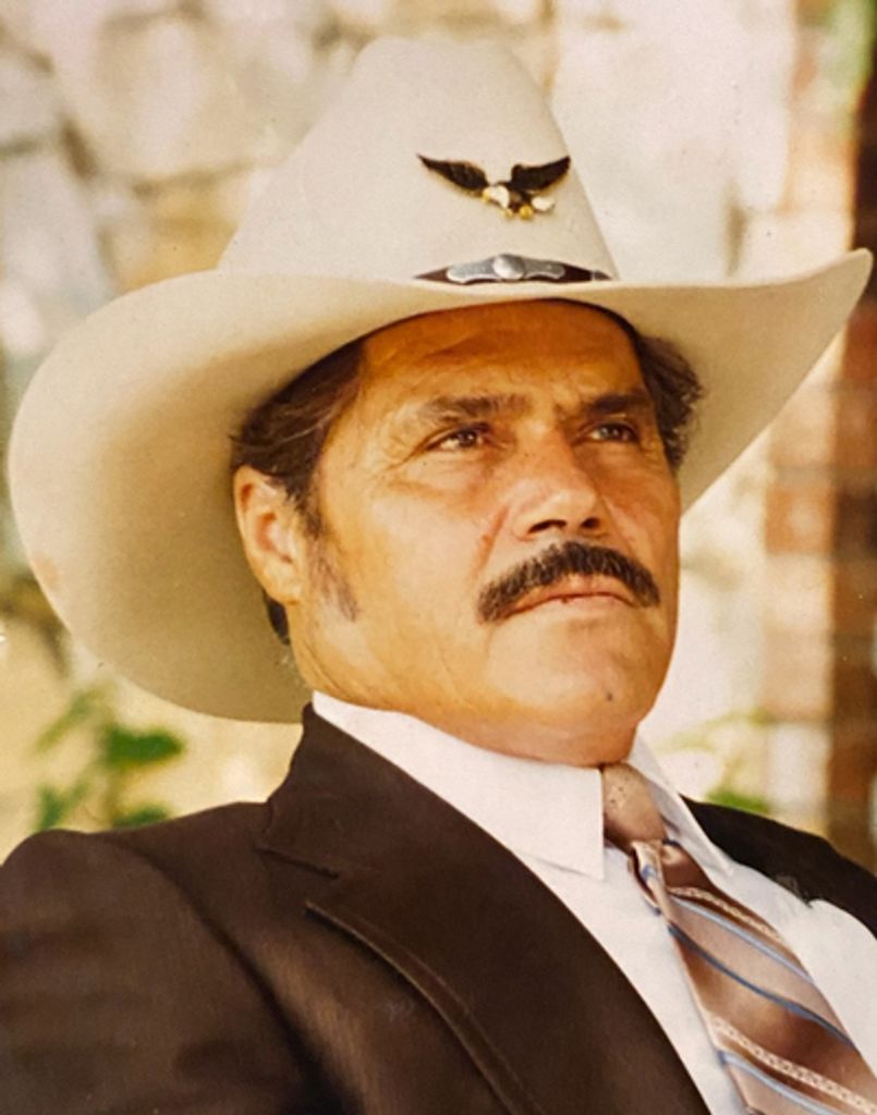 Julian Hernandez Mascorro, Sr. Profile Photo