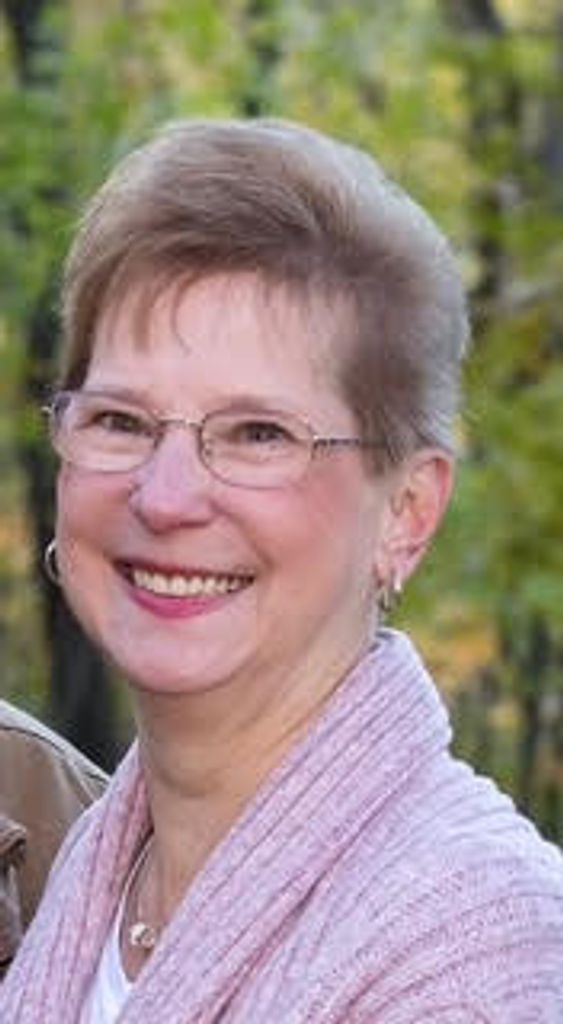 Linda (Tokarz)  Burke