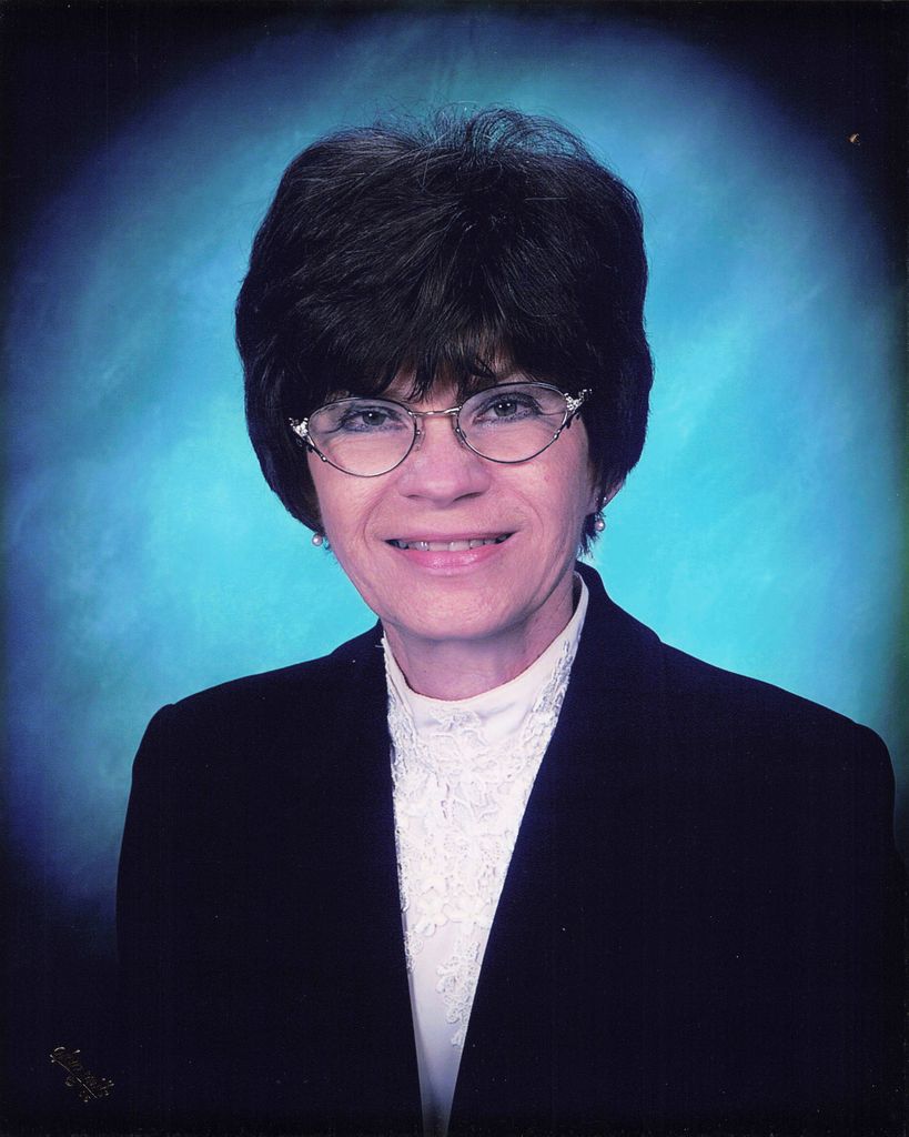 Sue Ann Locker Profile Photo