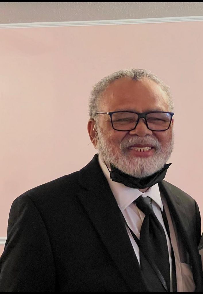 Elliott Winston Baker Profile Photo