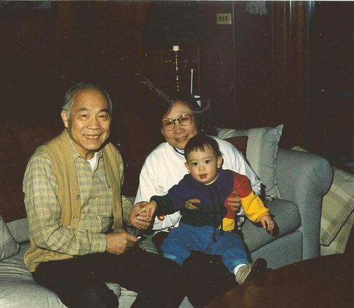Yuan Chun Eugene "Gene" Chang photo gallery thumbnail 9 of 39