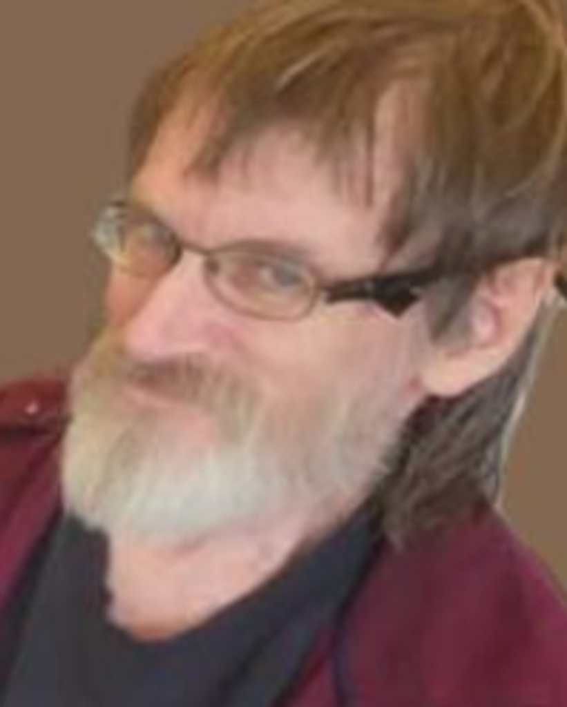Daniel Robert Gee Profile Photo