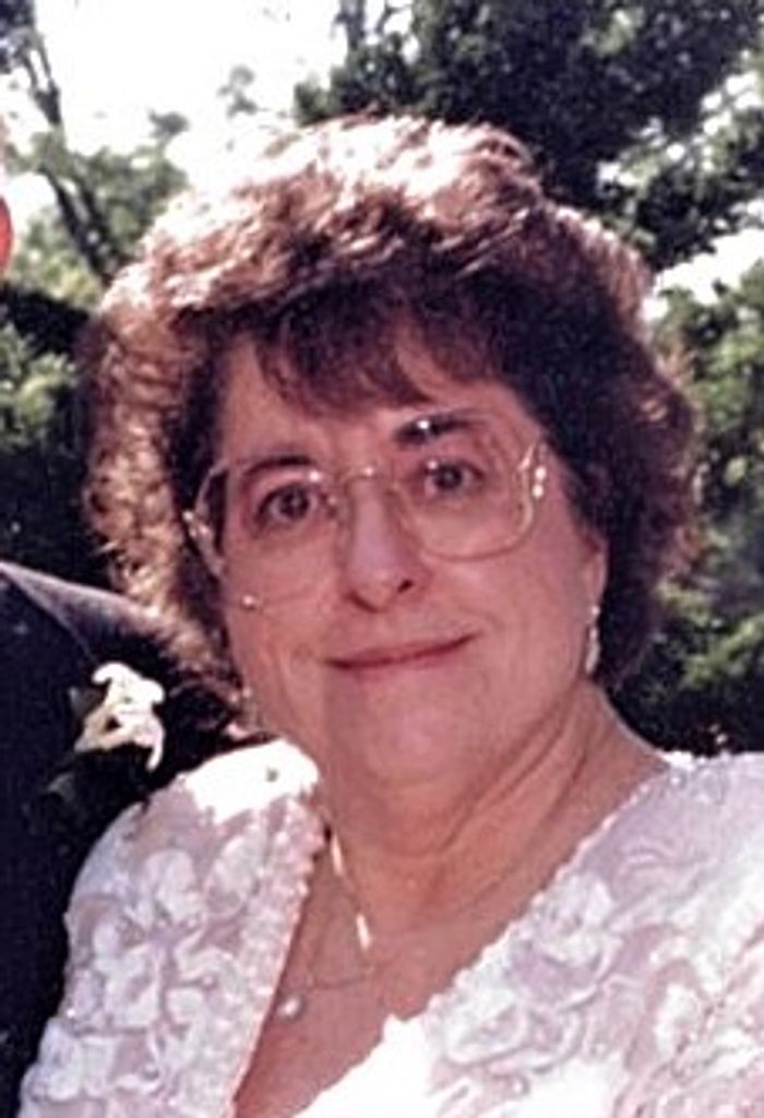 Helene Marie (Cich)  Karavish Profile Photo