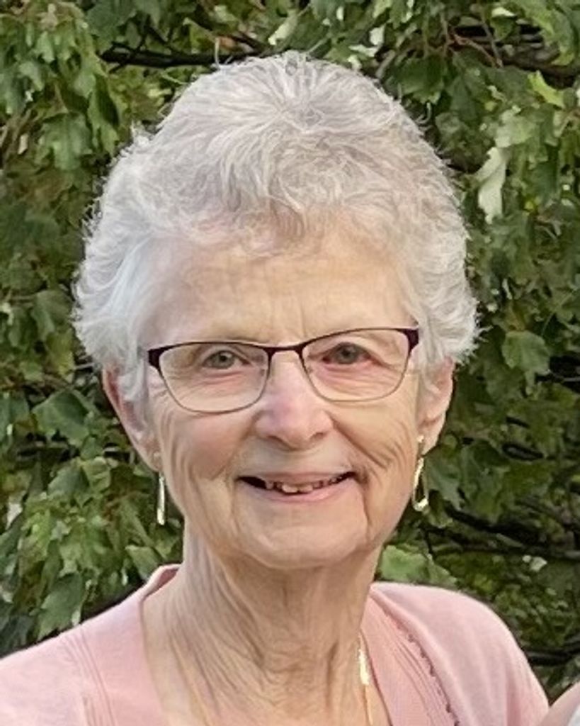 Pauline Bowen Dively Profile Photo