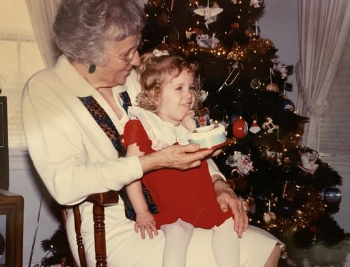 Dorothy Assink photo gallery thumbnail 49 of 303