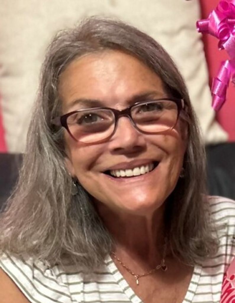 Linda M (Garufo)  Camerano Profile Photo