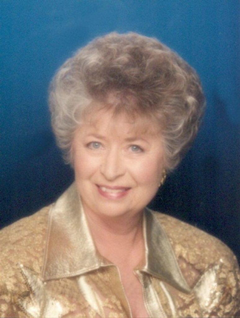 Gwen R Lawing