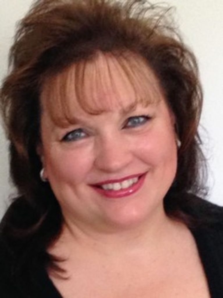 Amy Elayne Regan