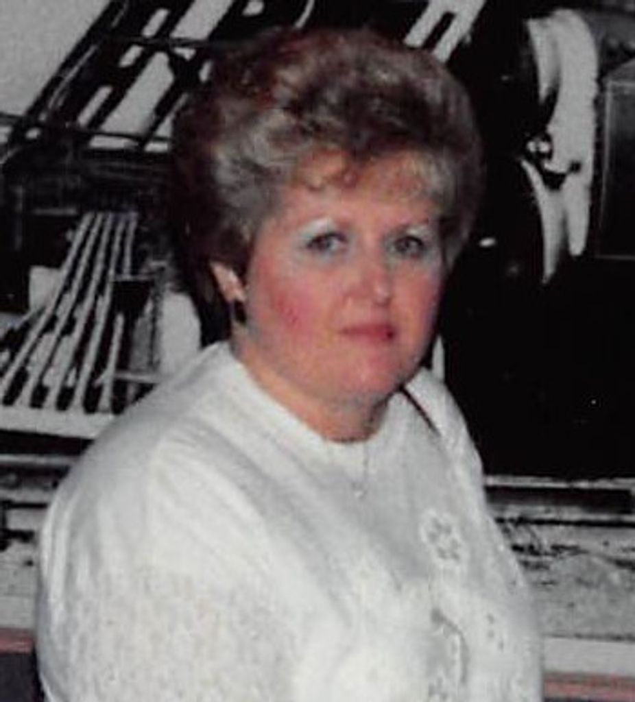 Linda Lobertini Profile Photo