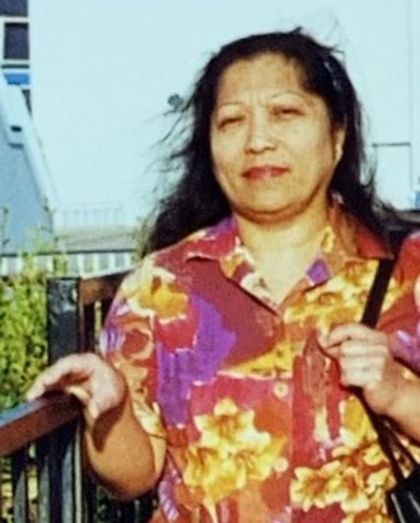 Dulce Montecillo Yanzon Profile Photo