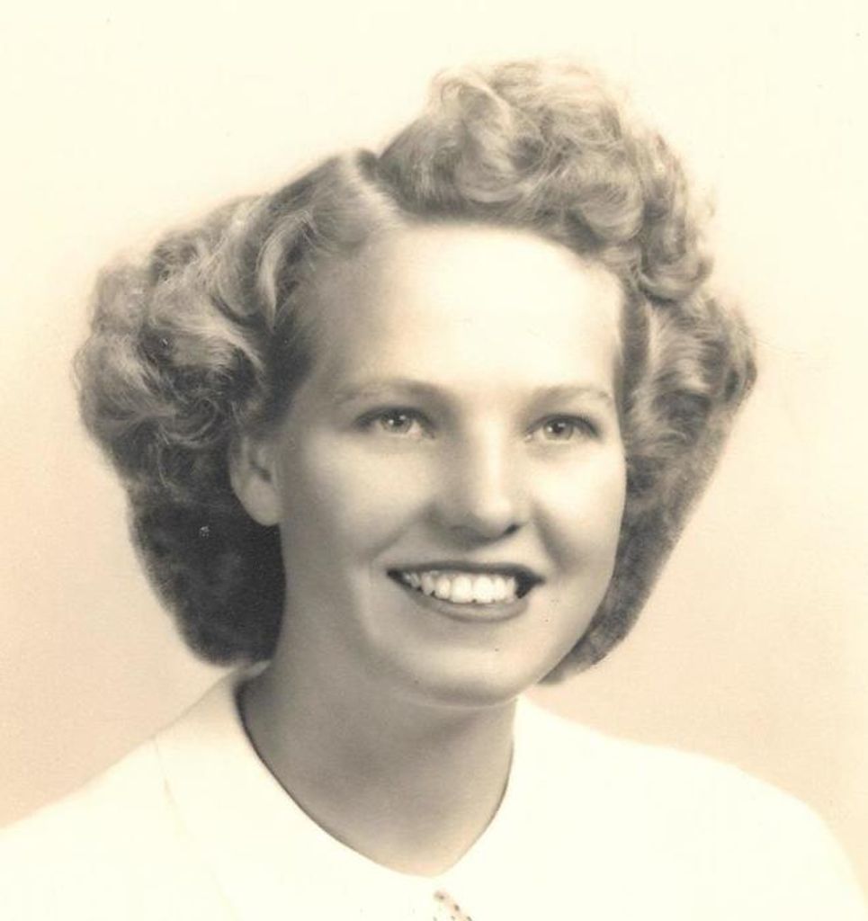 Lela Holcer Profile Photo